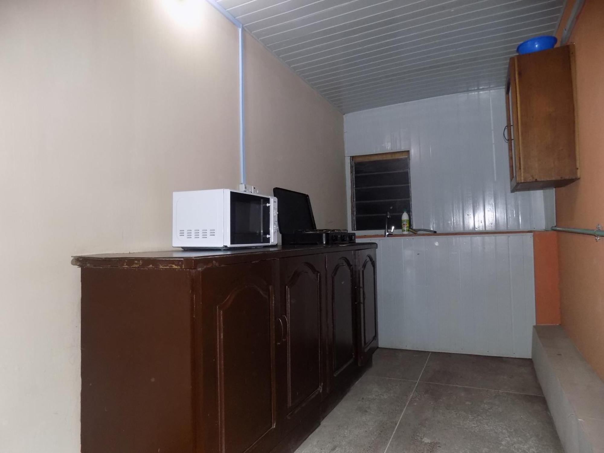 Posh Apartments And Hotel Ikeja Room photo