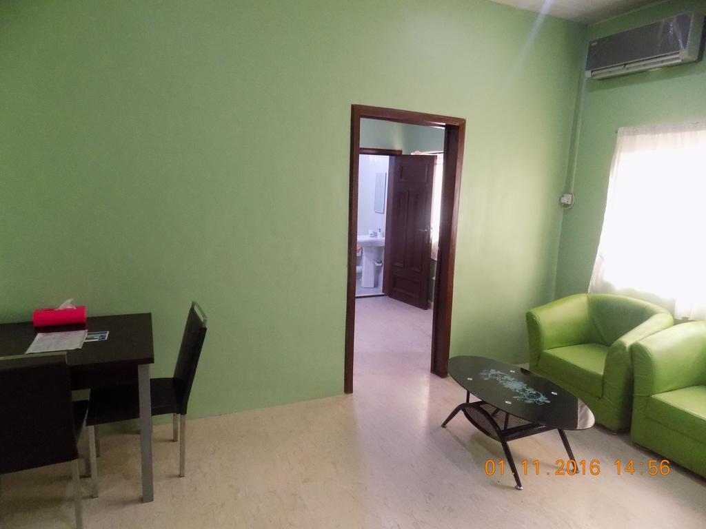 Posh Apartments And Hotel Ikeja Exterior photo