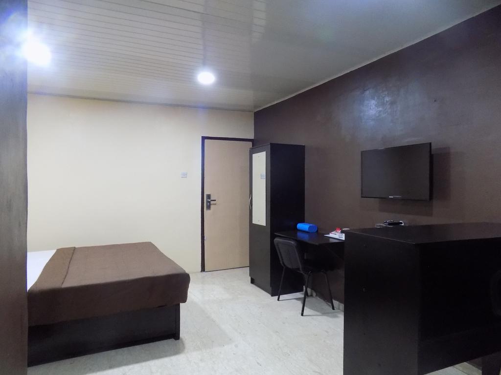 Posh Apartments And Hotel Ikeja Exterior photo