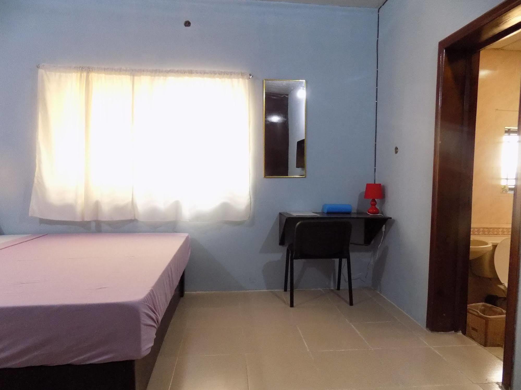 Posh Apartments And Hotel Ikeja Exterior photo
